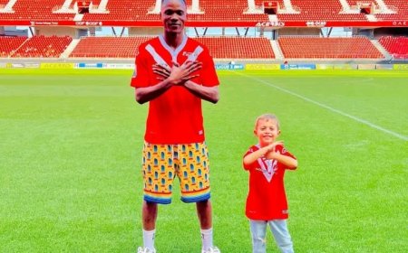 Football : L'ancien de Vclub, Glody Lilepo présenté officiellement à Valenciennes pour 3 saisons