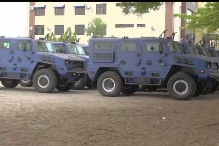 RDC : La Police nationale congolaise dotée de 15 nouveaux véhicules ...