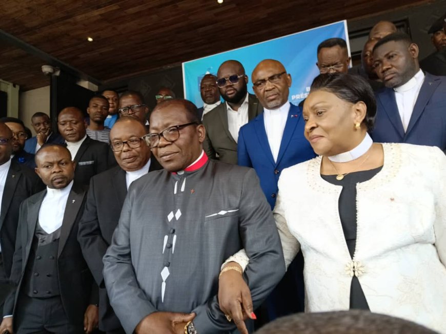 RDC : « mandaté par Dieu » , le Pasteur Abraham Ngalasi dépose sa candidature à la présidentielle 
