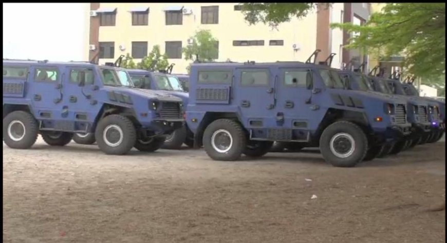RDC : La Police nationale congolaise dotée de 15 nouveaux véhicules blindés pour maintenir l'ordre public 
