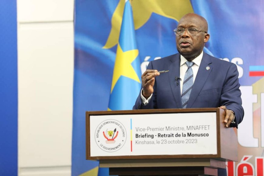 Christophe LUTUNDULA waleji bua ba wazalendo se: " Kabena mua kukandika muena ntanda nansha umue bua kuambula bingoma ni kuluangana bua budikadidi bua ditunga dienda nansha"