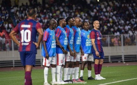 Football : Les légendes du Barça l’emportent face aux Léopards (1-4)