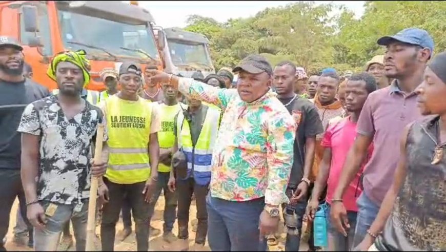Haut-Katanga : Des jeunes de Lukuni protestent contre la spoliation d’un site minier du ministère de la jeunesse par le Procureur général 