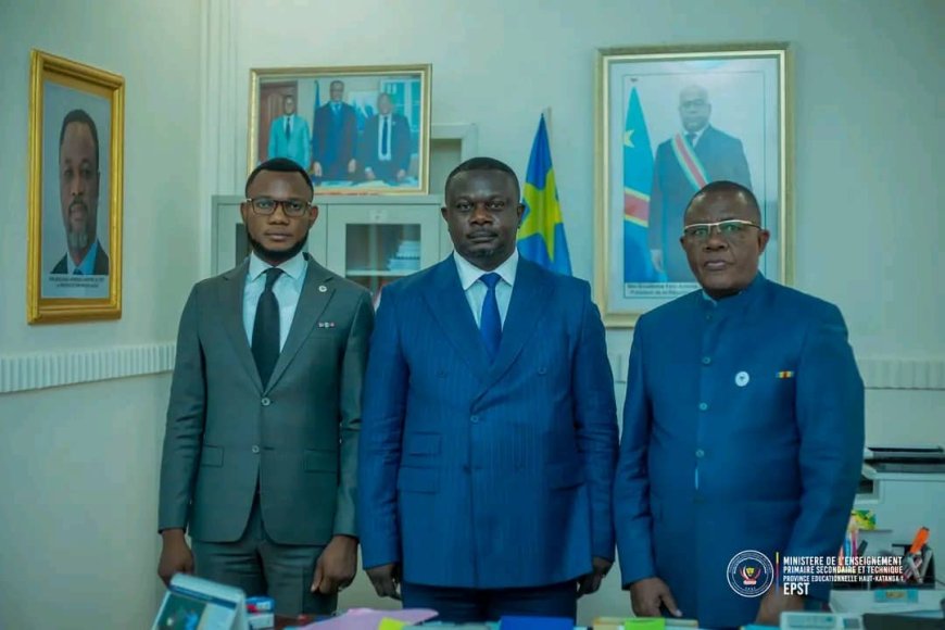 EPST : En séjour à Lubumbashi, un conseiller du ministre fait le suivi de la signature par le corps inspectoral de l'acte d'engagement aux évaluations certificatives