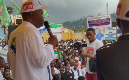 Présidentielle 2023 : « j'améliorerai seulement le salaire de gens d'en bas, le moins payé aura 300$ en 5 ans et 500 $ après 10 ans » Muzito à Béni