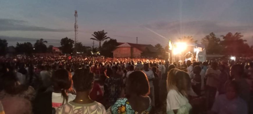 Campagne électorale : A Tshikapa, Adolphe Muzito appelle les kasaiens à combattre les conflits interethniques