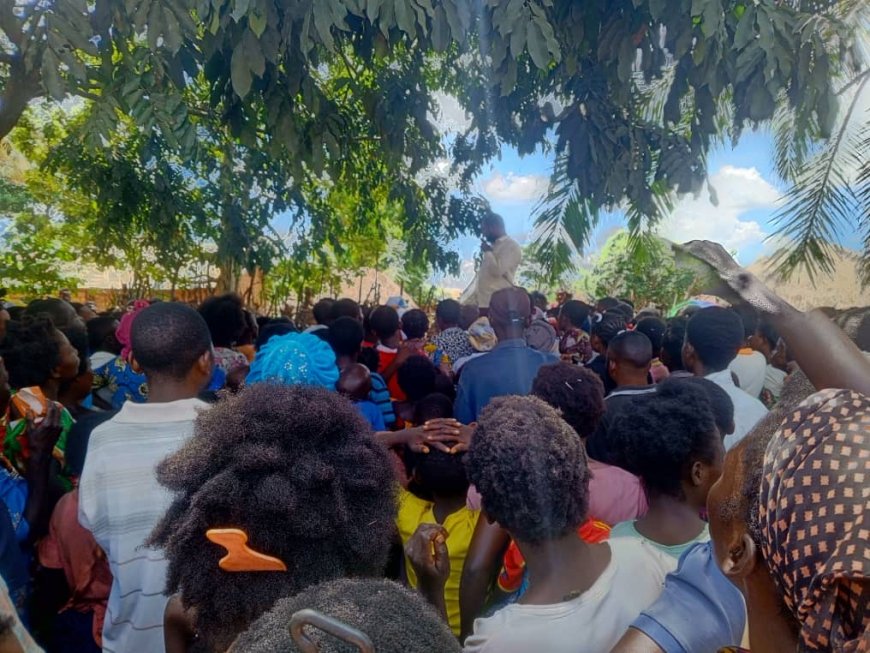 Kasaï Central : Mwanza Jean-Jeef facilite « l'officialisation » de 5 écoles de Bashi Kashiwu en manque d'arrêté ministériel