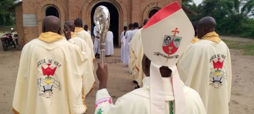 Sankuru : Un prêtre catholique élu député, sommé de démissionner de sa charge sacerdotale