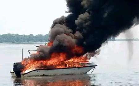 Tshopo : Un canot rapide de la zone de santé d'Isangi a pris feu