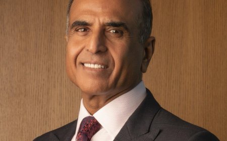 Sunil Bharti Mittal, le fondateur d'Airtel Africa, fait Chevalier par le roi Charles