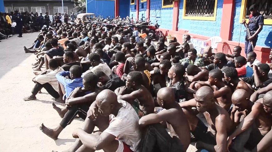 Kinshasa : Plus de 500 présumés inciviques présentés à la presse par la Police 