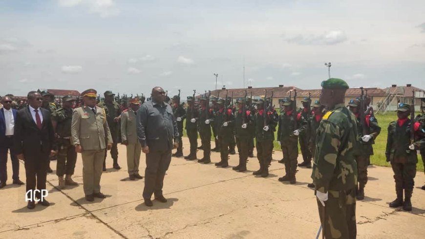 RDC : Des nouveaux officiers des FARDC ont pris les armes après la formation à EFO