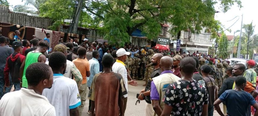 Kinshasa : Felix Tshisekedi interpelle l’OVD et les entrepreneurs engagés à la réhabilitation de l’avenue Nguma 