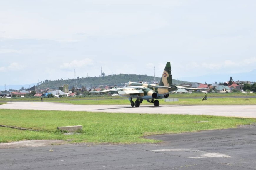Guerre dans l’Est : les FARDC bombardent des positions du M23 grâce aux avions de chasse Soukhoï Su-25