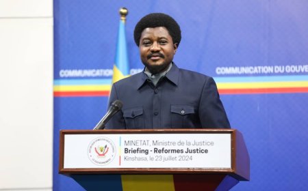 Constant Mutamba : « Que ce soient les hétérosexuels ou homosexuels, tous doivent faire leurs pratiques dans leurs maisons »