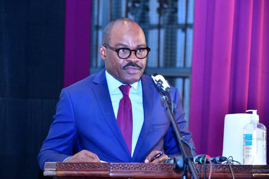 Après un séjour en France, Nicolas Kazadi regagne Kinshasa