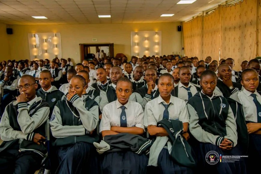 Haut-Katanga : La fondation Denise Nyakeru sensibilise les finalistes de la 4e année des humanités sur la bourse Excellentia Wantashi