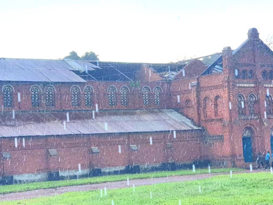 Haut-Uele :  56 000 000 FC décaissés par le Gouvernement provincial pour la réhabilitation de la toiture de la paroisse Saint Jean Baptiste de Faradje